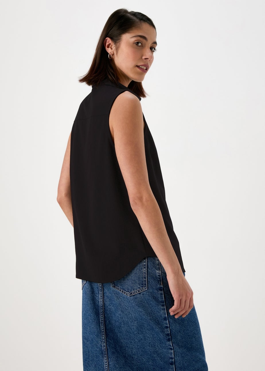 Black Sleeveless Shirt