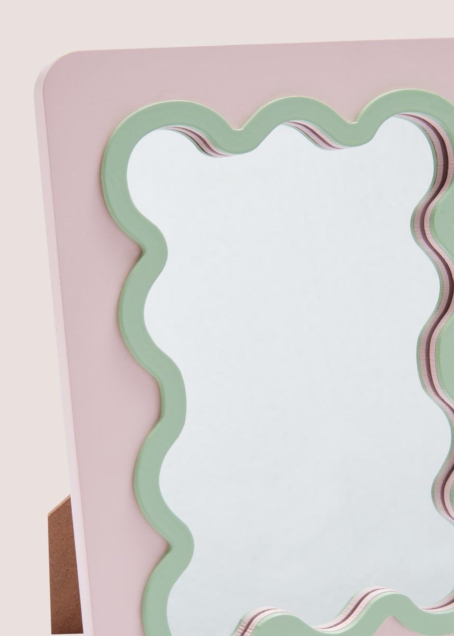Pink Wavy Mirror (22cm x 17cm)