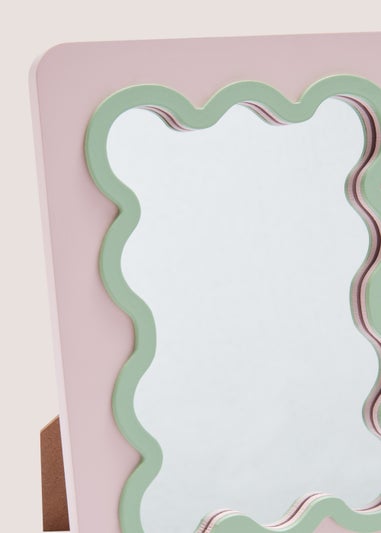 Pink Wavy Mirror (22cm x 17cm)