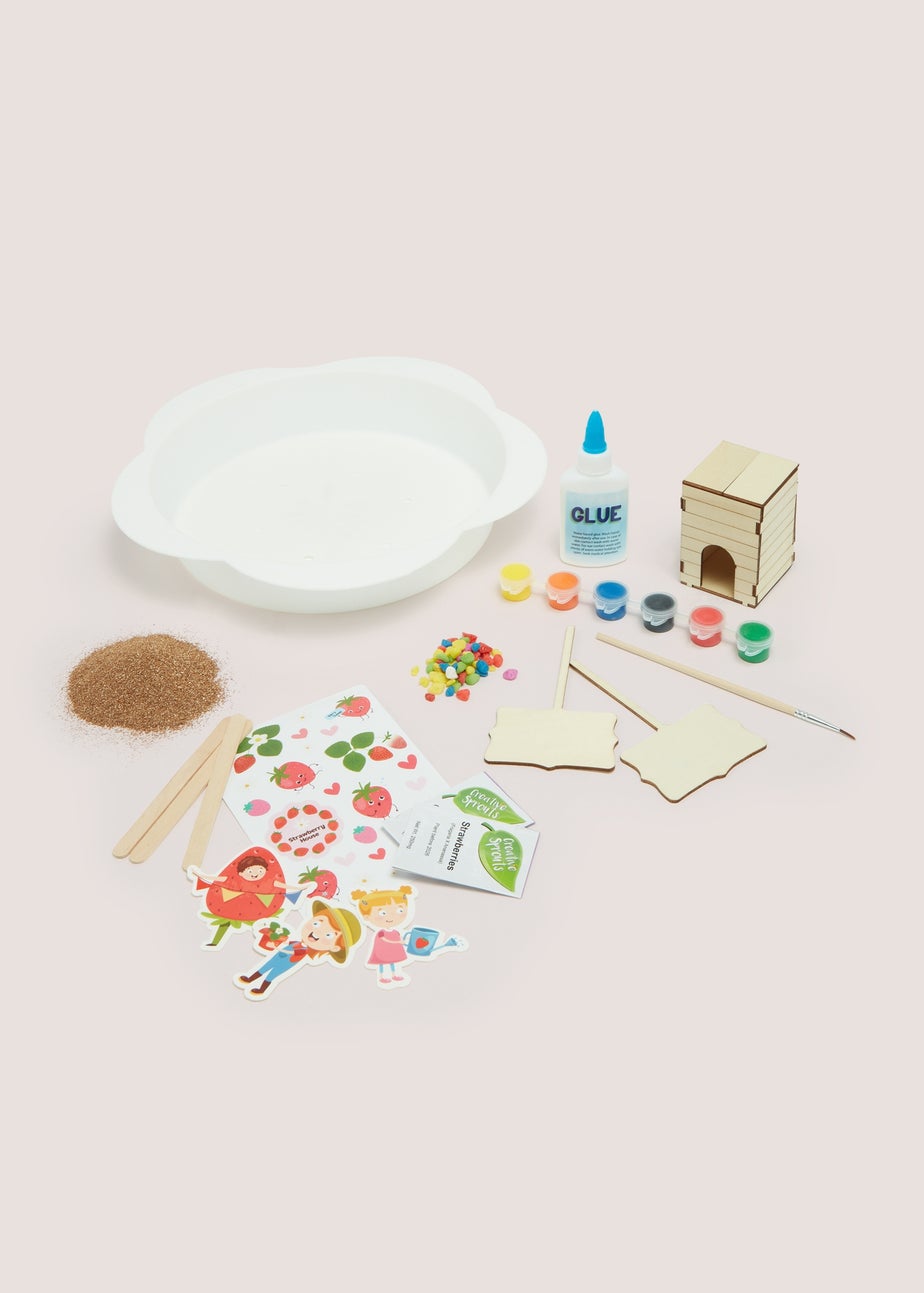 Make Your Own Strawberry Garden (7cm x 29cm x 29cm)