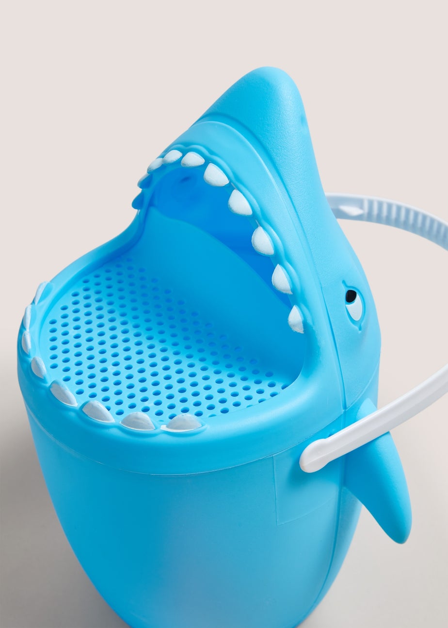 Shark bucket and spade set