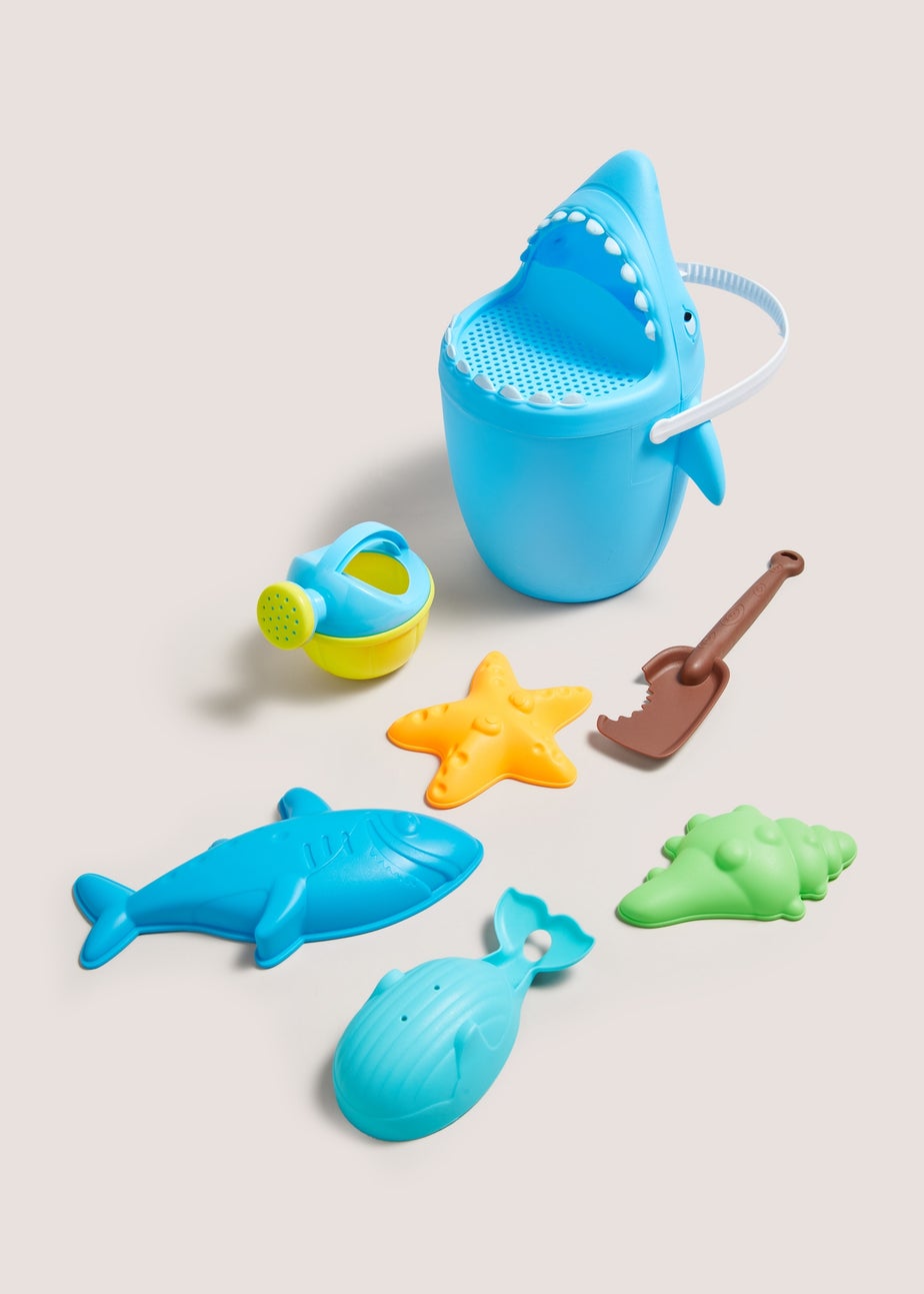 Shark bucket and spade set