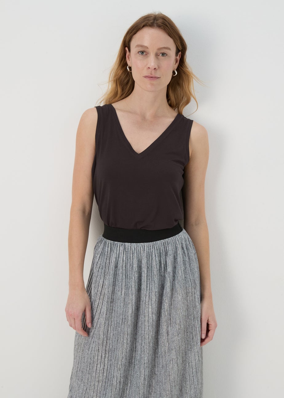 Black Plain V Neck Vest