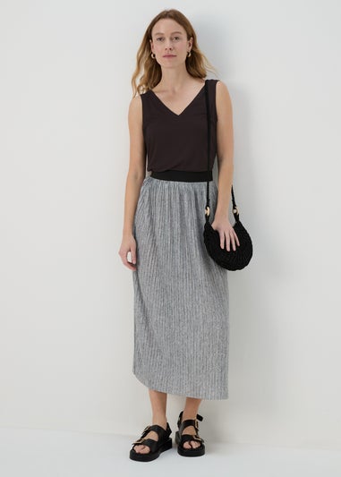 Black Plain V Neck Vest