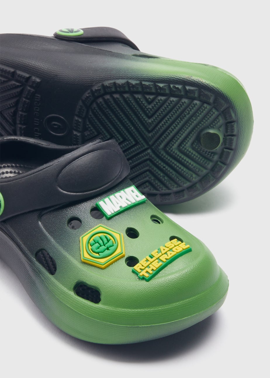 Marvel Kids Hulk Black & Green Badge Clogs (Younger 4-12)