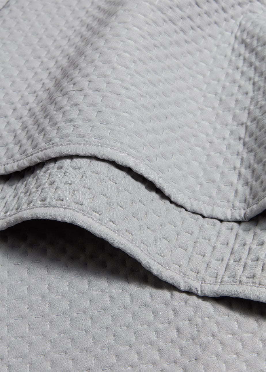 Grey Washed Pinsonic Bedspread (235cm x 235cm)