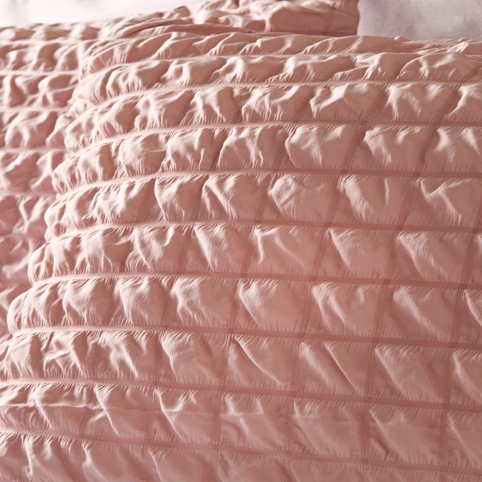 Pink Seersucker Duvet Set