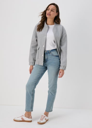 Light Wash Straight Fit Jeans