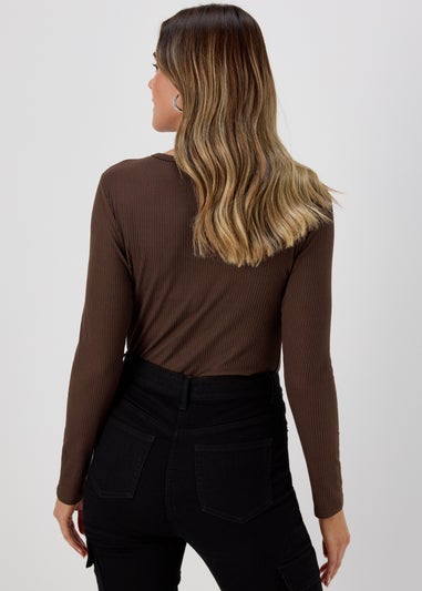 Brown Notch Neck Rib Top
