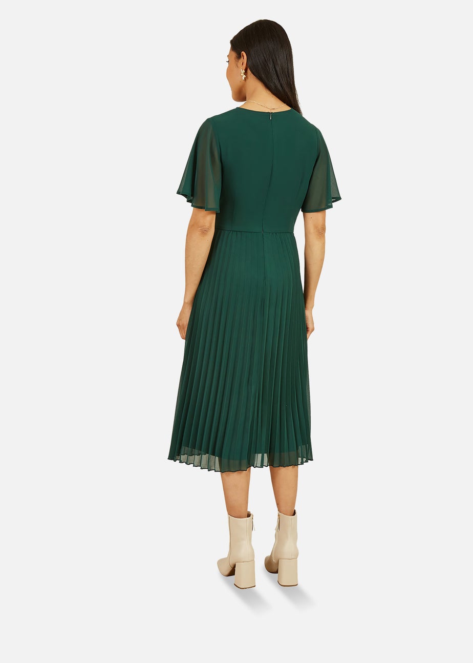 Yumi Pleated Wrap Over Midi Dress In Green