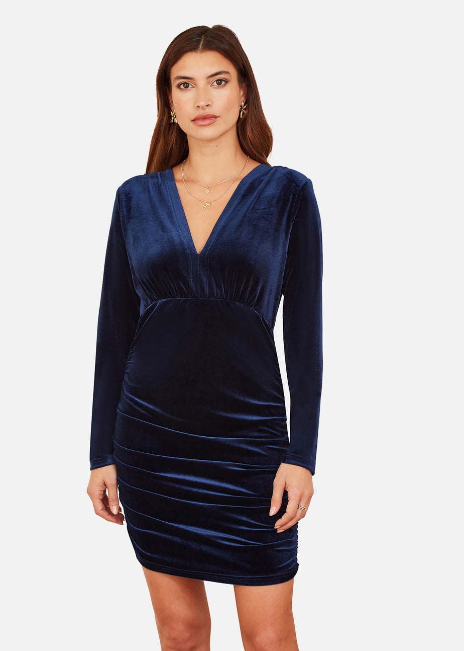 Mela Velvet Long Sleeve Ruched Fitted Dress In Blue