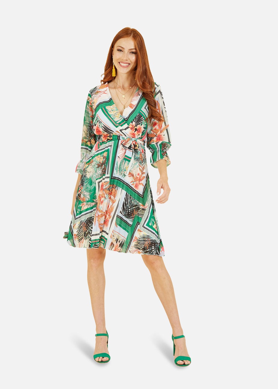 Yumi Green Scarf Print Tropical Pleated Dress with Belt
