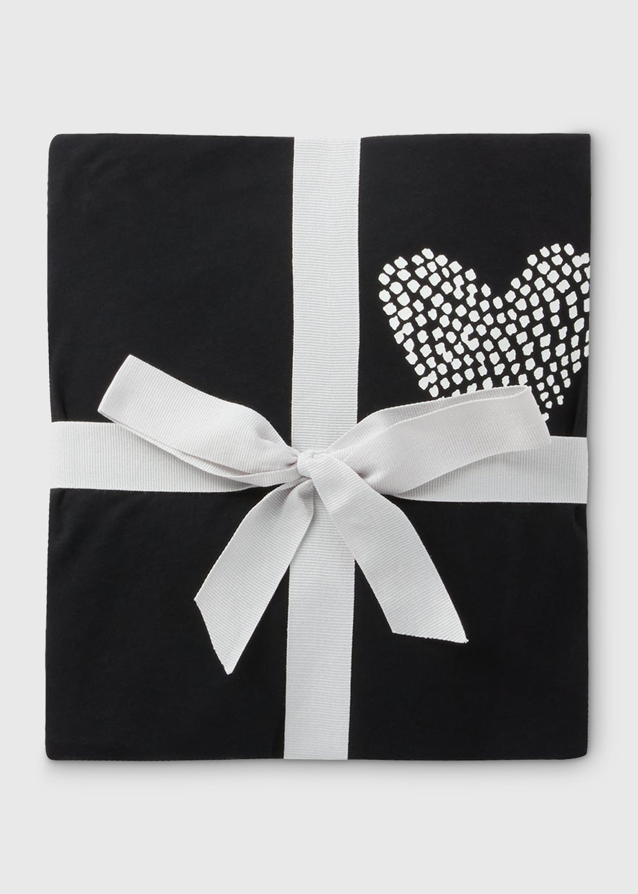 Black Heart Print Pyjama Set