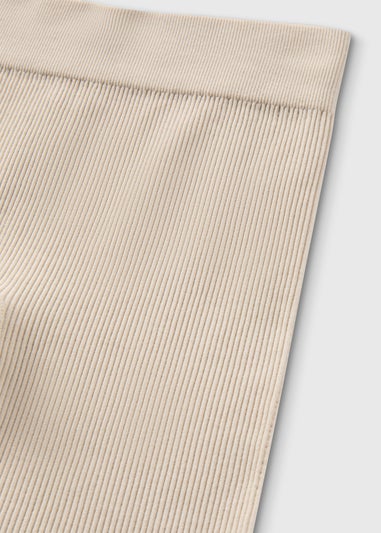 Girls Cream Seamless Ribbed Shorts (7-15yrs)