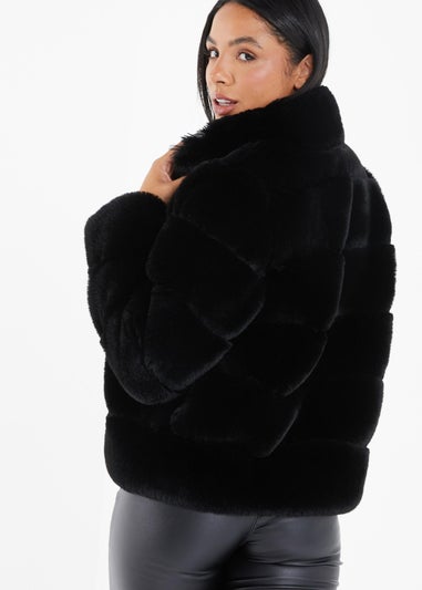 Quiz Black Faux Fur Short Puffer Jacket