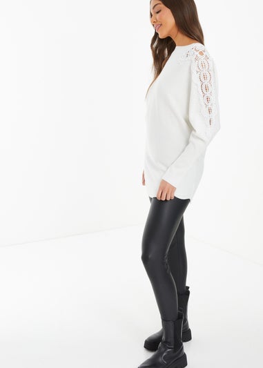 Quiz Cream Light Knit Embellished Jumper