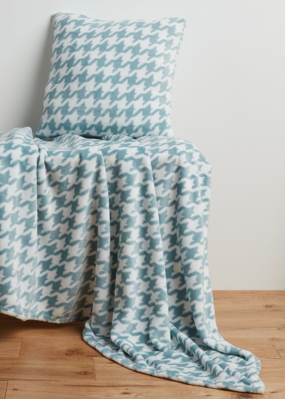 Blue & White Herringbone Cushion & Throw Set