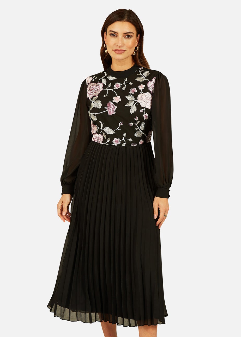 Yumi Black Long Sleeve Embroidered Midi Dress With Pleats