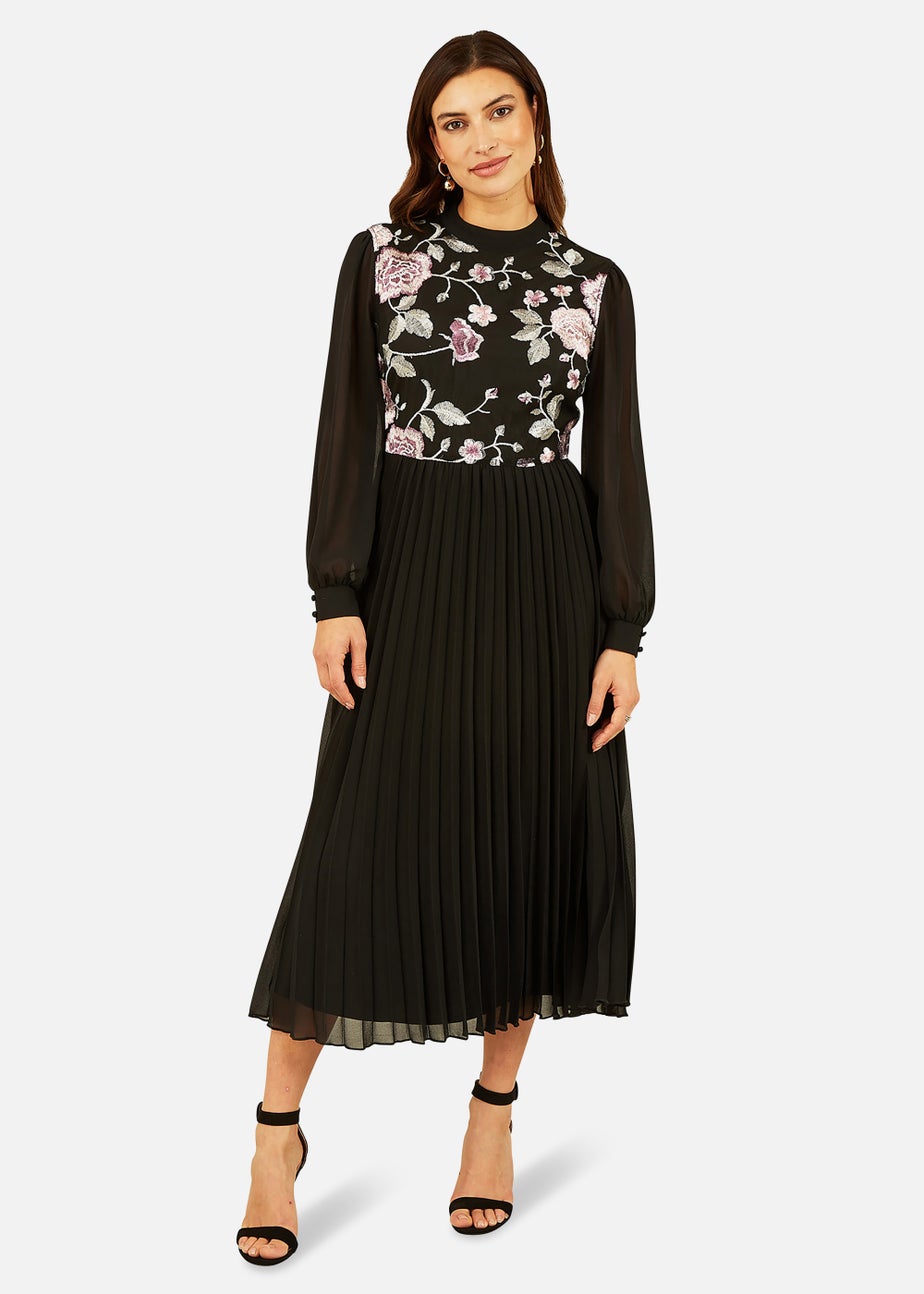 Yumi Black Long Sleeve Embroidered Midi Dress With Pleats