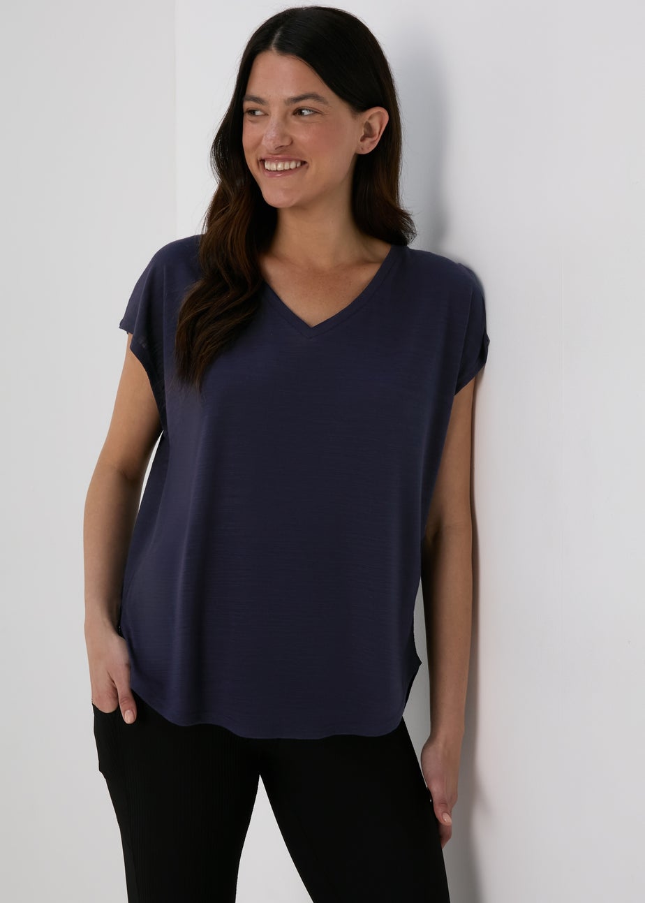 Souluxe Navy V-Neck Shirt
