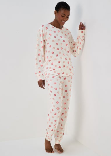 Cream Lips Pyjama Set
