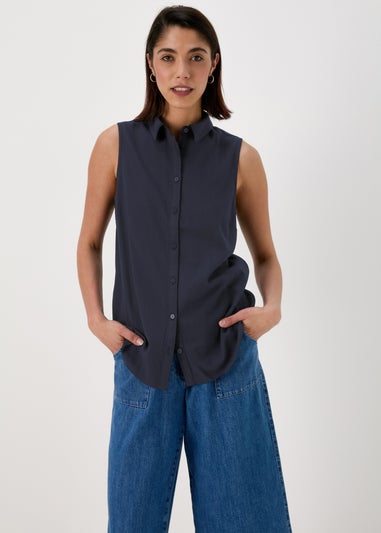Navy Sleeveless Clipper Shirt