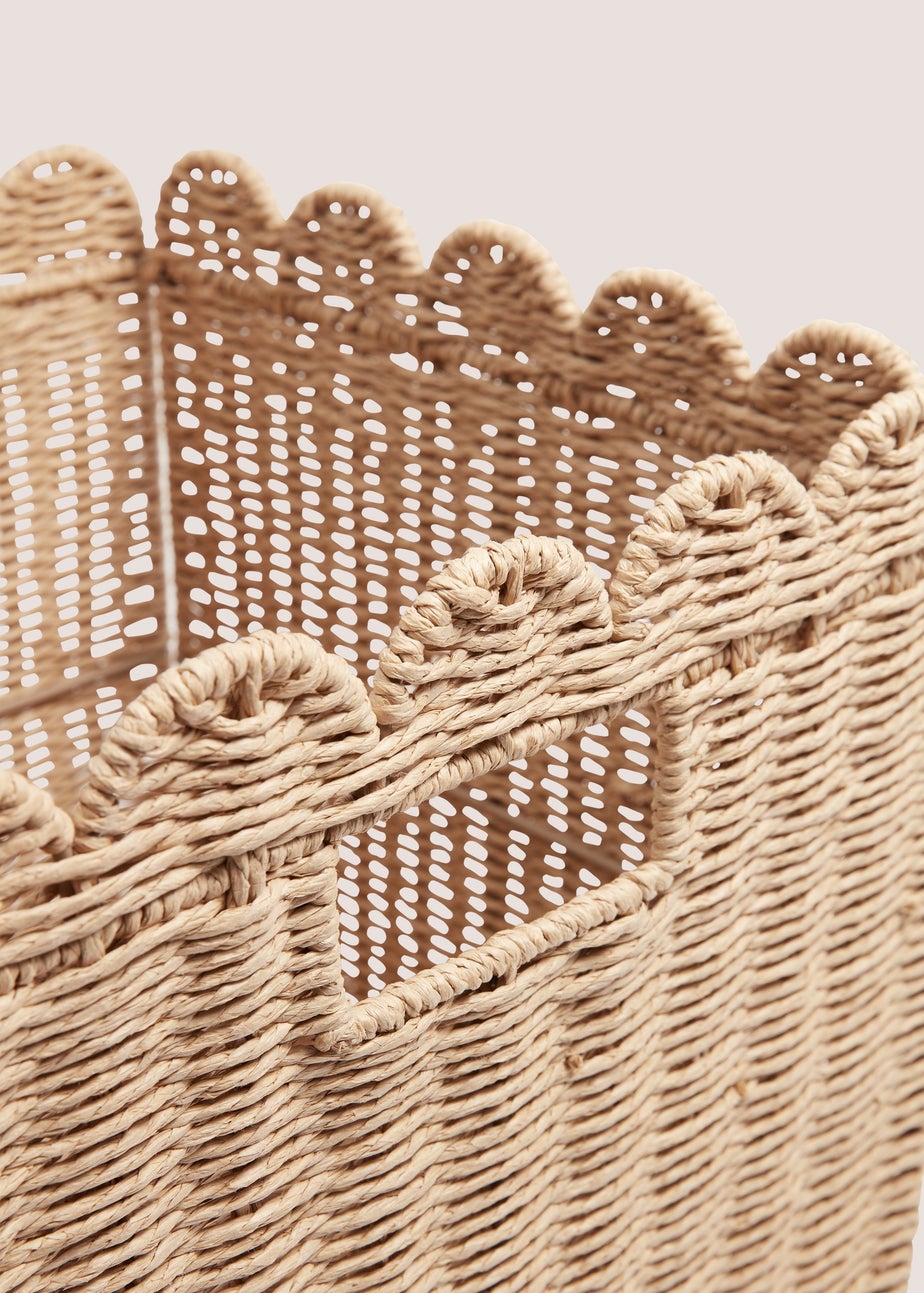 Collapsible Woven Scallop Edge Box
