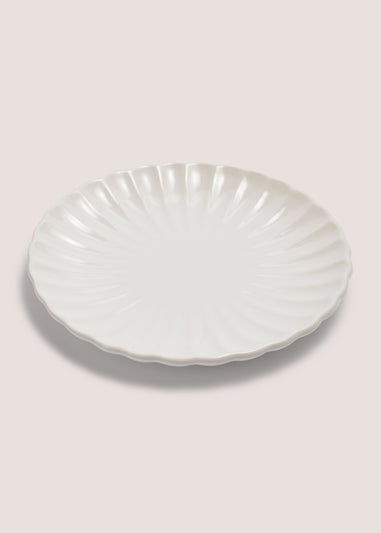 Natural Scalloped Dinner Plate
