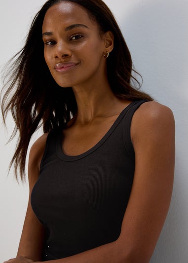 Black Ribbed Jersey Scoop Neck Vest