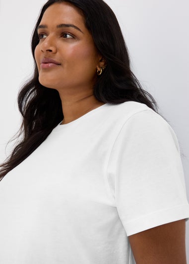 White Modern Plain T-Shirt