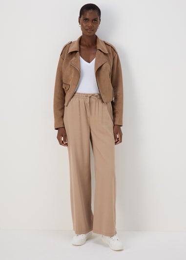 White V Neck Plain Vest