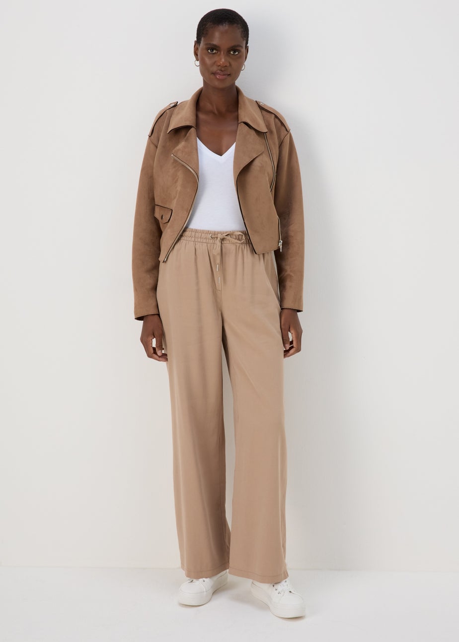 White V Neck Plain Vest