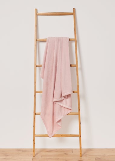 Plain Pink Throw (130cm x 150cm)