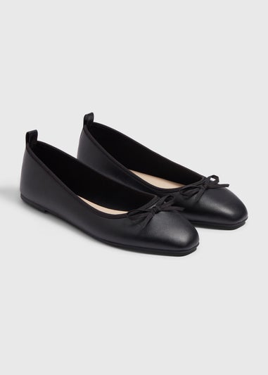 Black Ballet Flats
