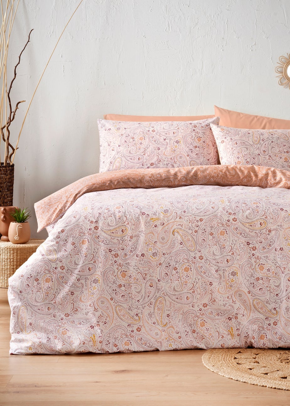 Pink Paisley Duvet Set
