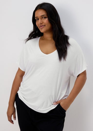 Et Vous White Classic V Neck T-Shirt