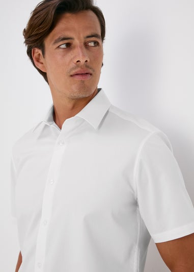 Taylor & Wright White Textured Short Sleeve Shirt