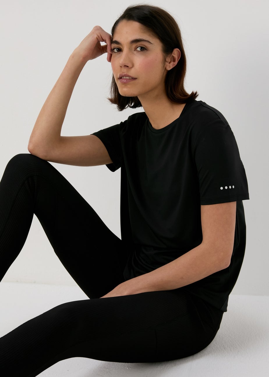 Souluxe Black T-Shirt