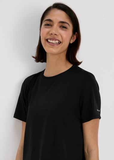 Souluxe Black T-Shirt