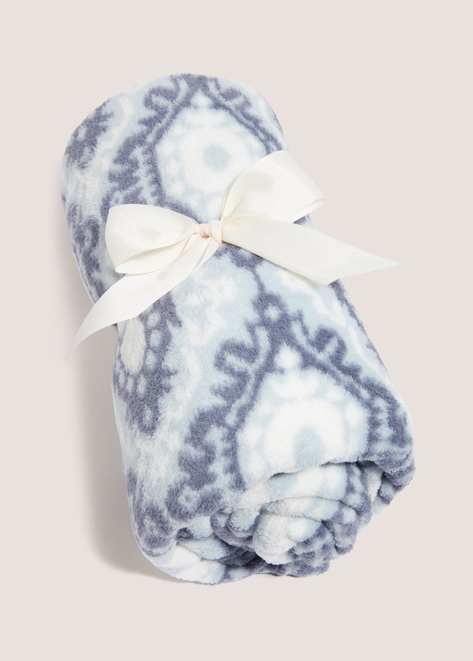 Blue Ikat Throw (130cm x 150cm)