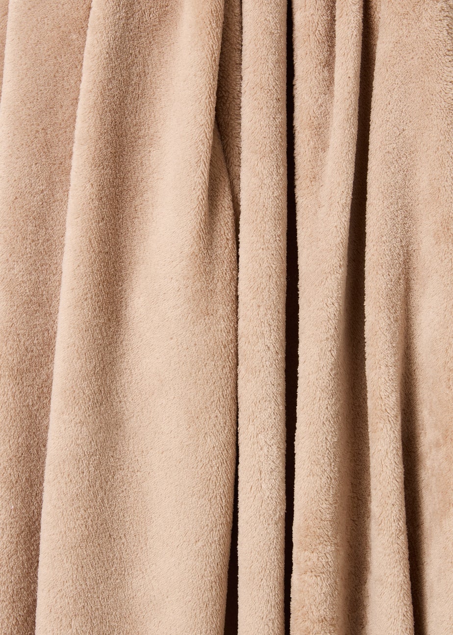 Beige Plain Throw (130cm x 150cm)