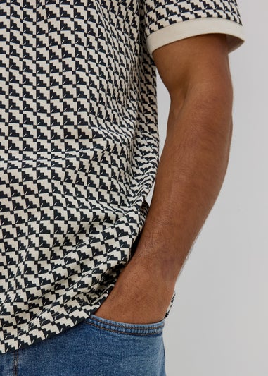 Ecru Stairs Grid Pattern Polo T-Shirt