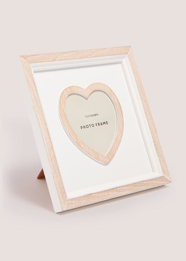 Beige & White Cottage Heart Photo Frame
(16cm x 16cm 3cm)