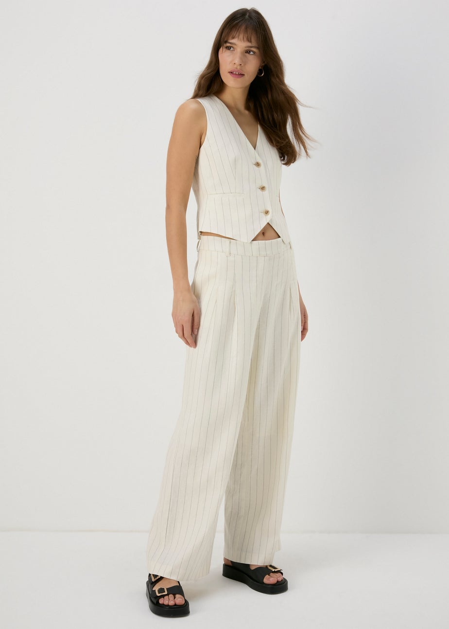 Et Vous Cream Pinstripe Linen Waistcoat