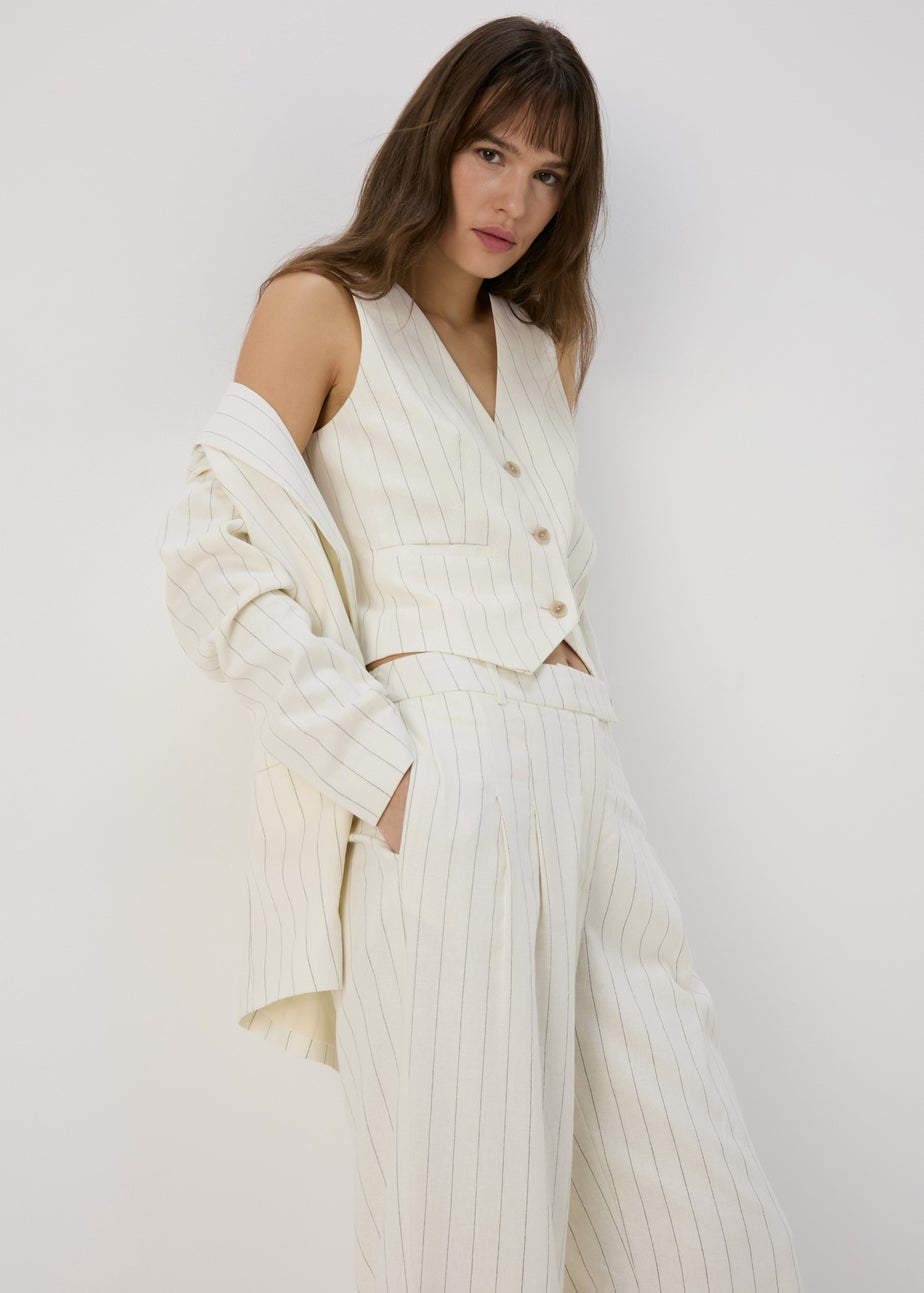 Et Vous Cream Pinstripe Linen Waistcoat