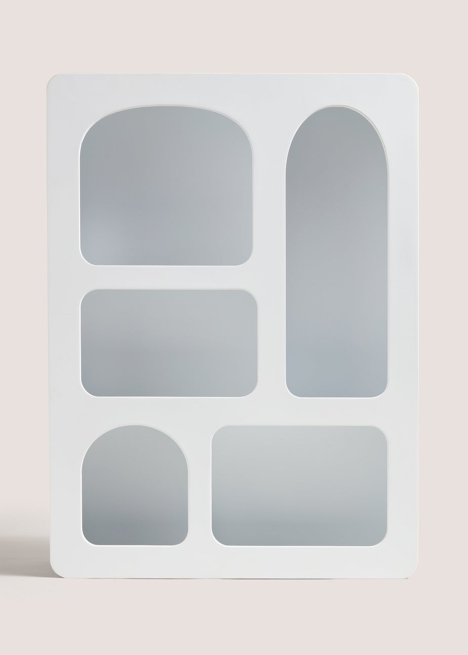 White Multilayer Cove Shelf (40cm x 18cm x 54cm)