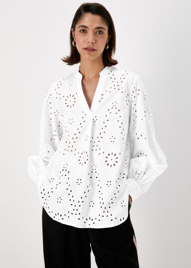 Et Vous White Schiffli Shirt