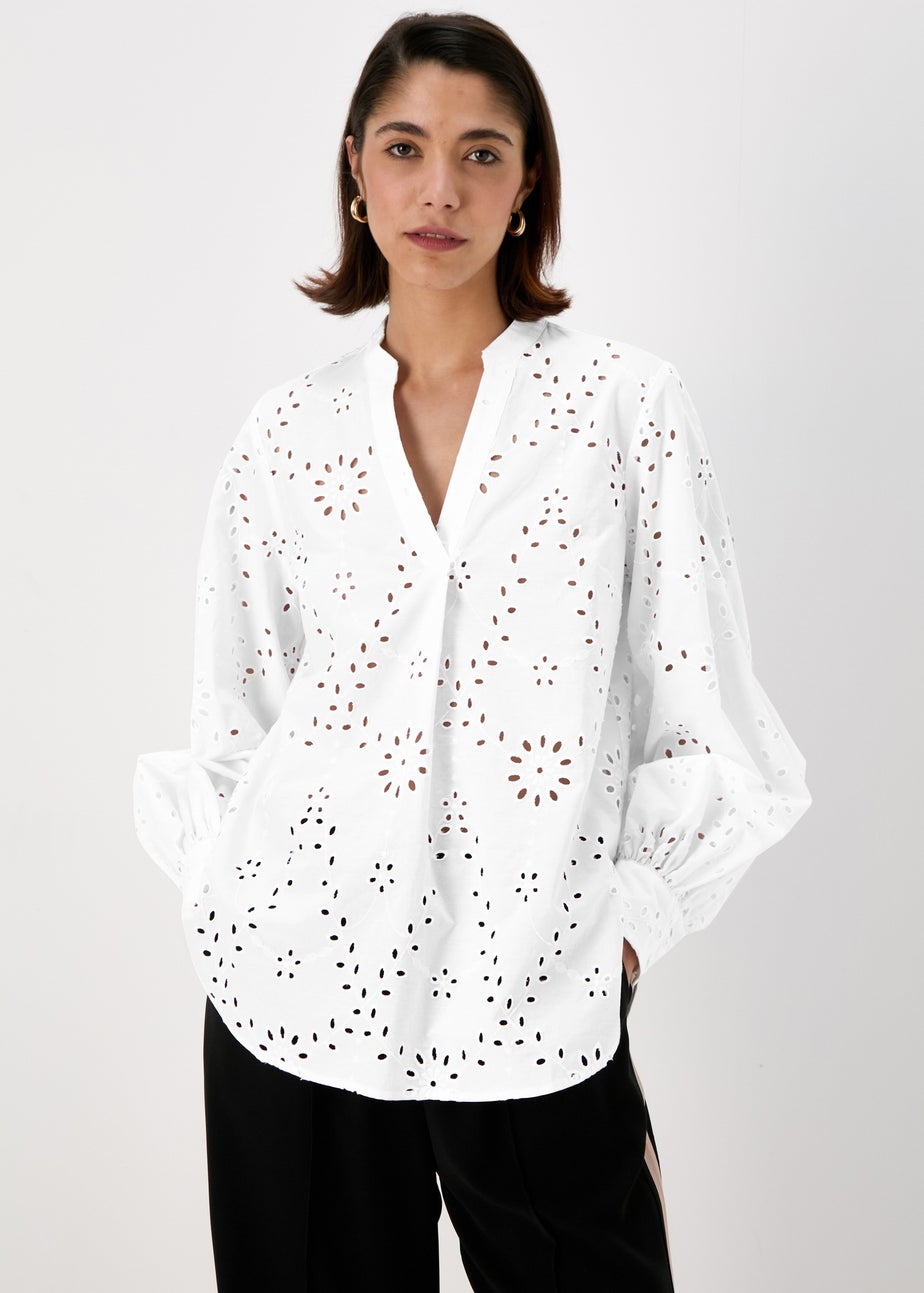 Et Vous White Schiffli Shirt