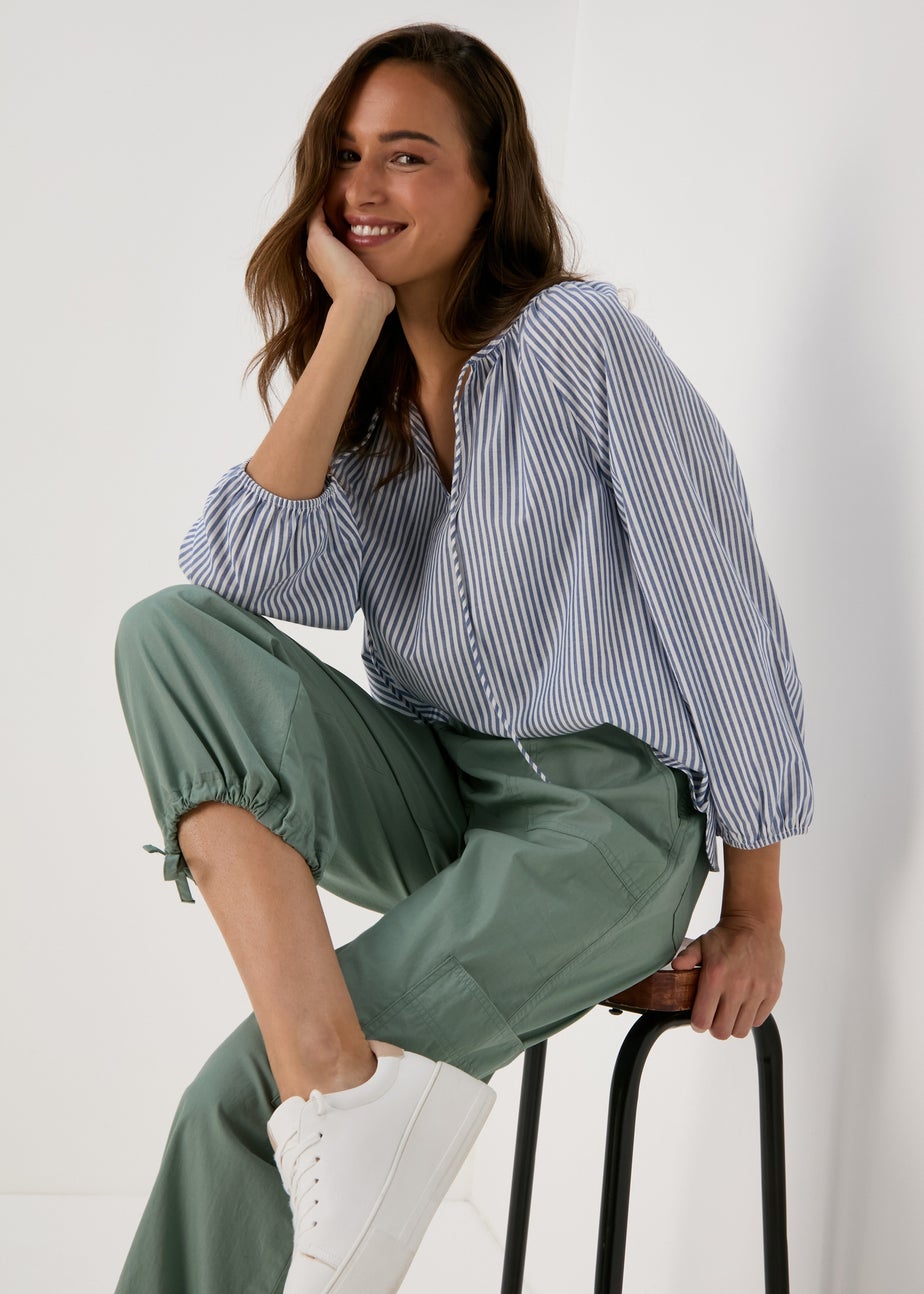 Green Poplin Crop Trousers