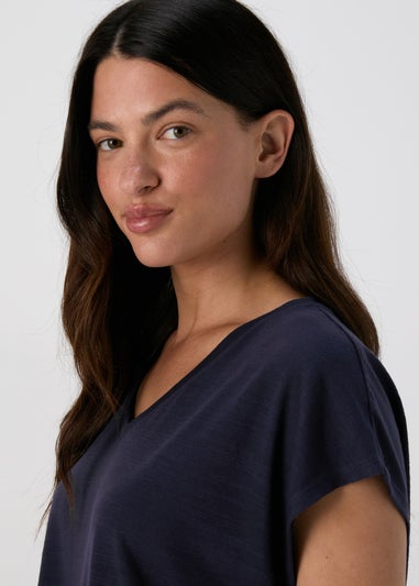 Souluxe Navy V Neck T-Shirt